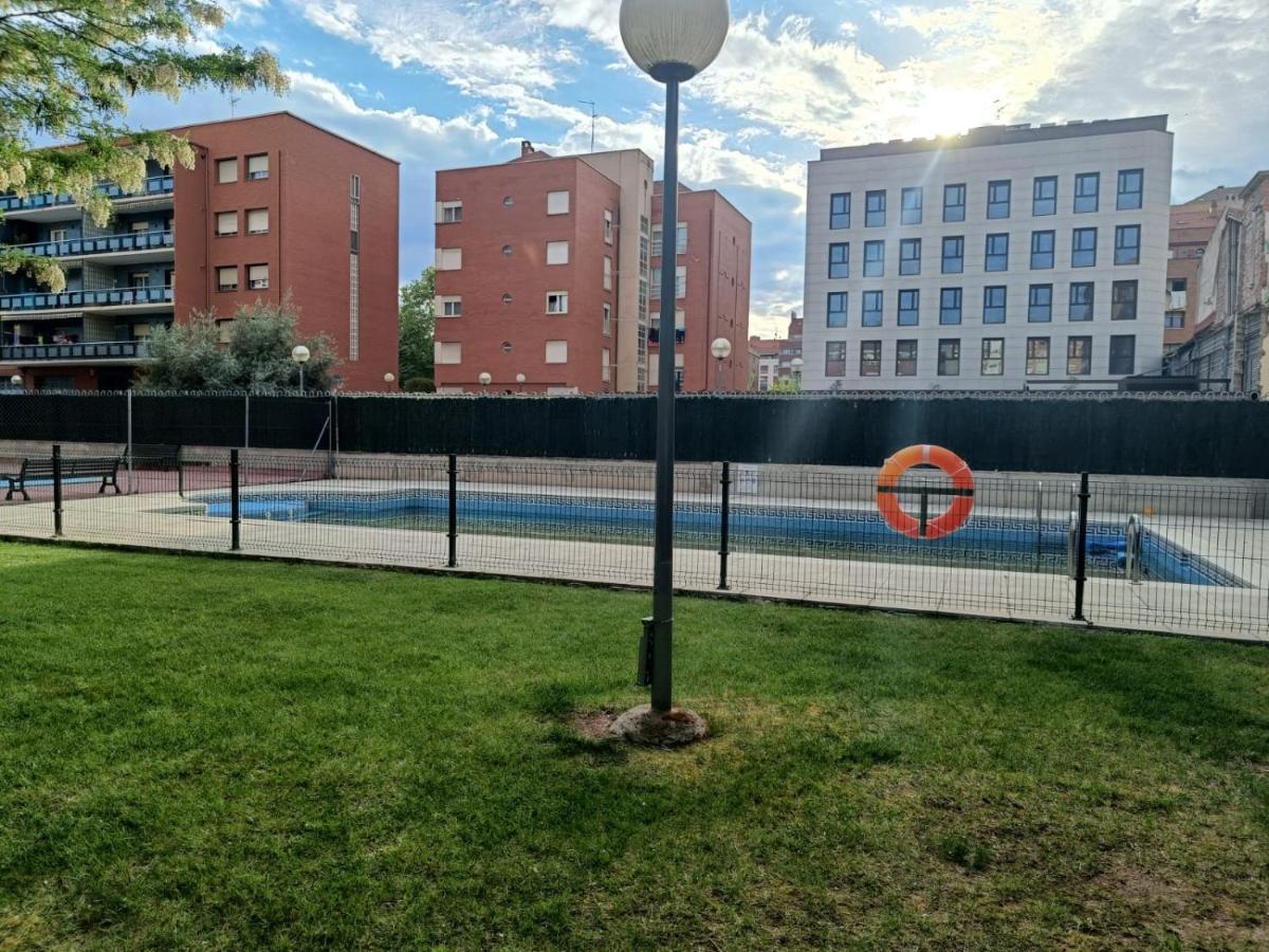 Pool And Confort 3 Habitaciones Y Garaje By Apartamentos لوغرونيو المظهر الخارجي الصورة