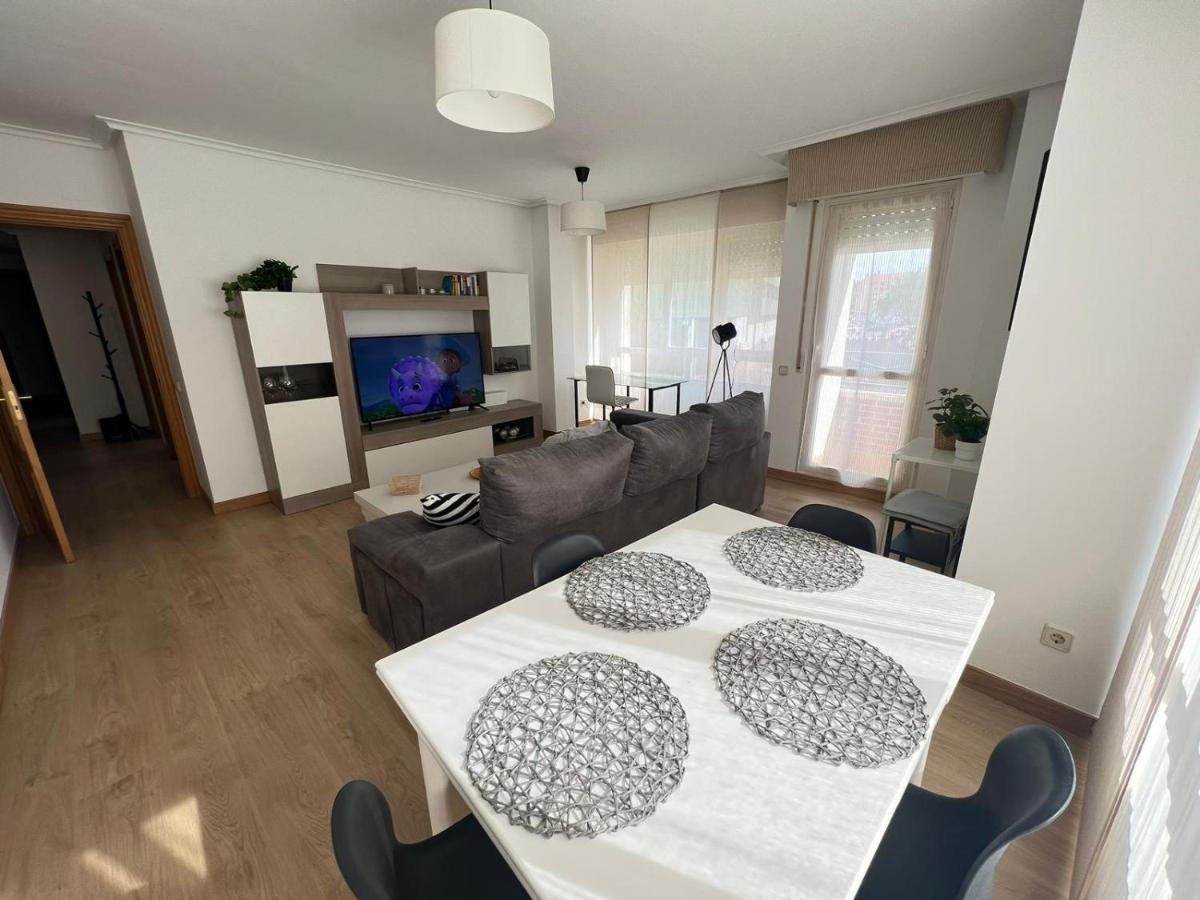 Pool And Confort 3 Habitaciones Y Garaje By Apartamentos لوغرونيو المظهر الخارجي الصورة